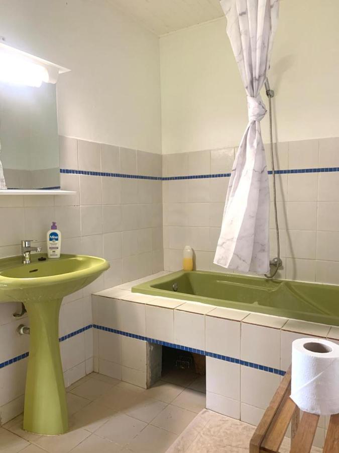Top Hill Hostel- Martinique- Auberge Dortoir La Trinité Kültér fotó