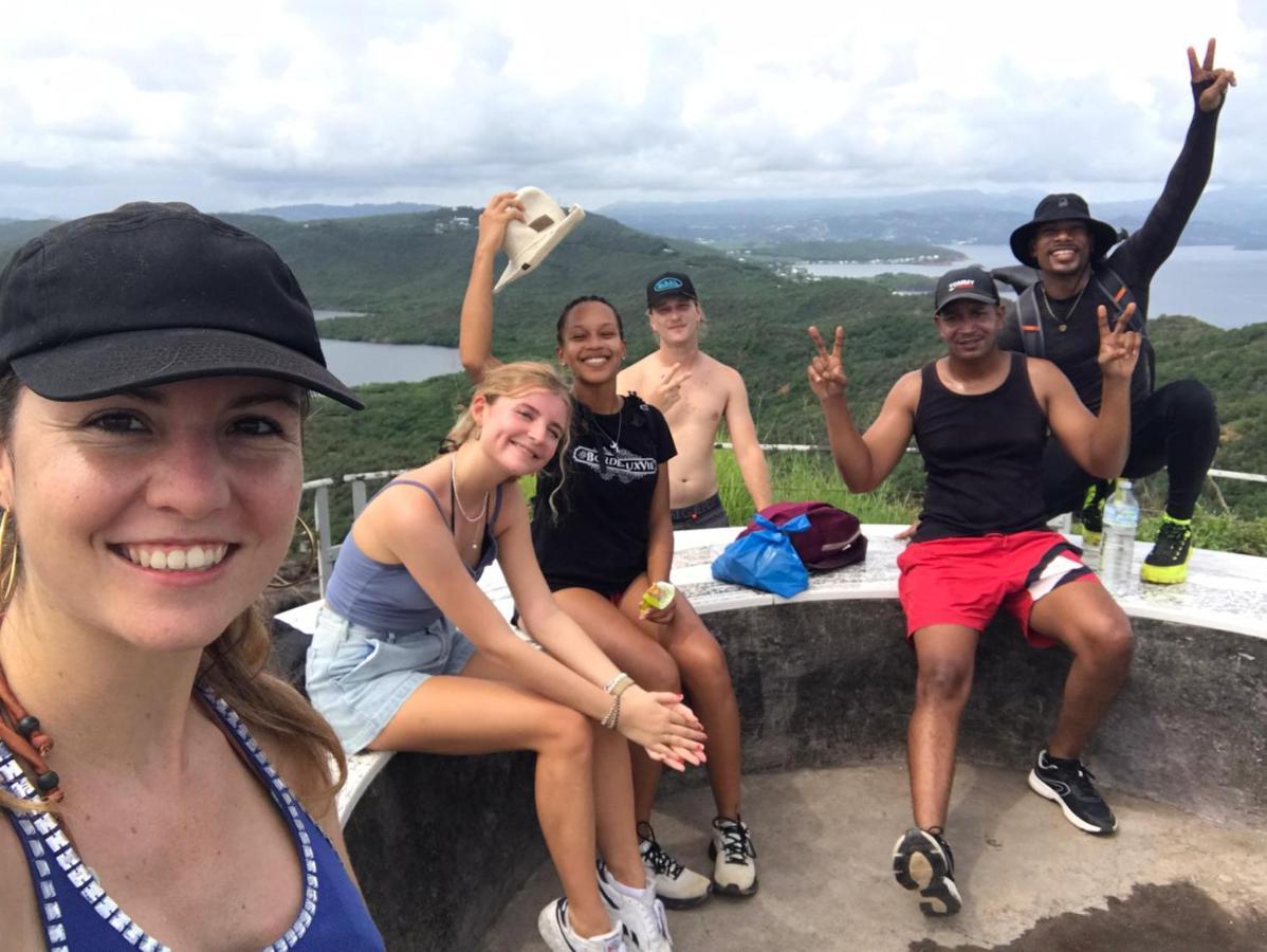 Top Hill Hostel- Martinique- Auberge Dortoir La Trinité Kültér fotó